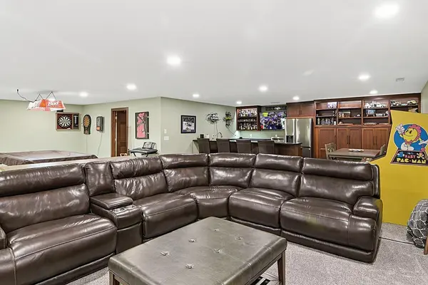 11 Moon CIR, Saint Cloud, MN 56301