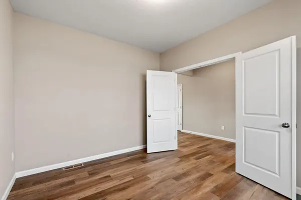 10824 165th AVE NW, Elk River, MN 55330