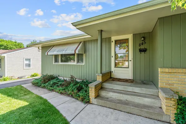 845 Spencer ST S, Shakopee, MN 55379