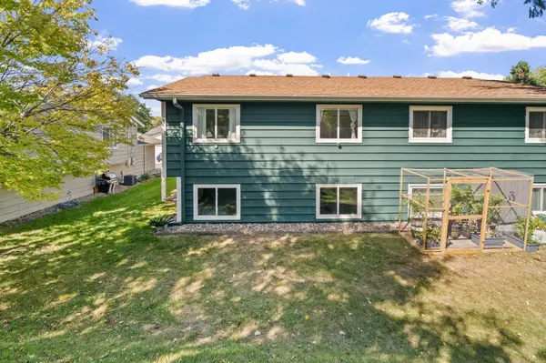 4468 Cinnamon Ridge TRL, Eagan, MN 55122