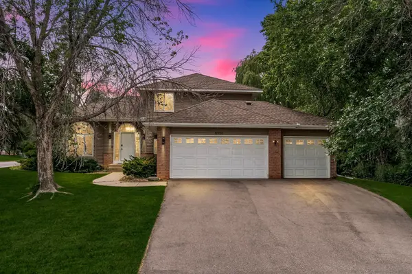 8901 Dunbar Knoll N, Brooklyn Park, MN 55443