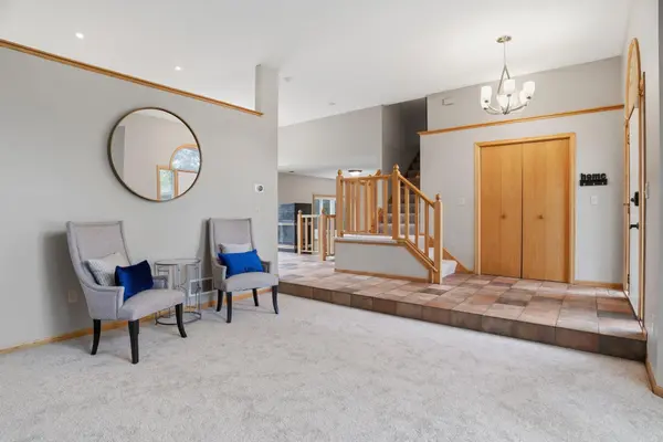 8901 Dunbar Knoll N, Brooklyn Park, MN 55443