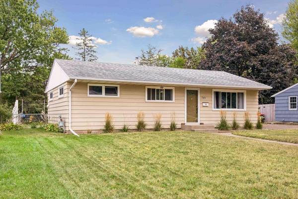 744 22nd AVE N, South Saint Paul, MN 55075