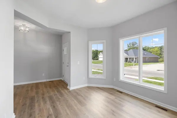 8204 Haywood DR, Lino Lakes, MN 55014