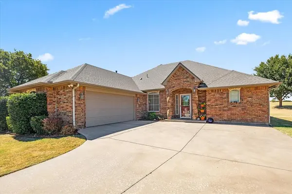 8149 Linda LN, Guthrie, OK 73044