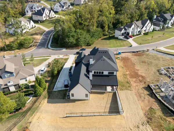 1580 Eastwood Dr, Brentwood, TN 37027