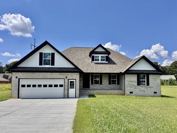 150 Sundance Dr, Lawrenceburg, TN 38464