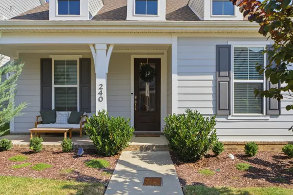 240 Southmen Ln, Spring Hill, TN 37174