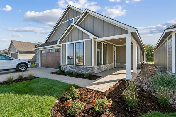 210 S Legacy Way, Andover, KS 67002