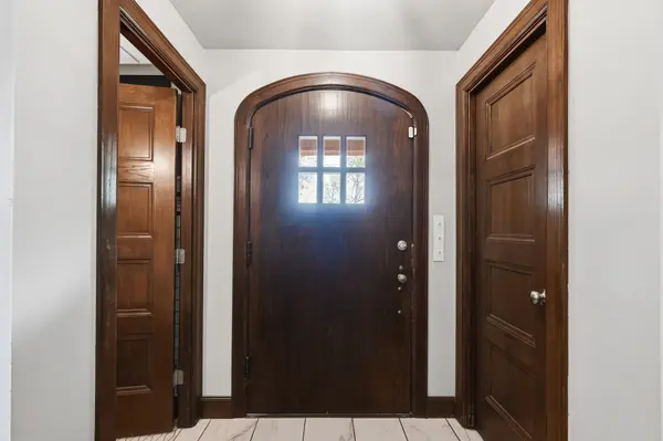 3330 Country Club Pl, Wichita, KS 67208