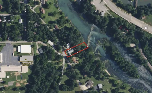168 Riverview DR, Mammoth Spring, AR 72554