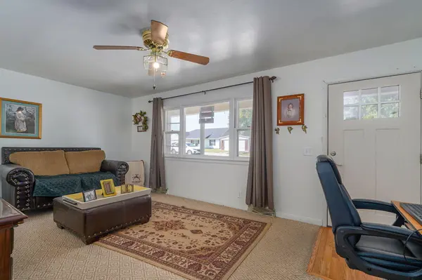 1344 Woodlawn AVE, Mt Vernon, MO 65712
