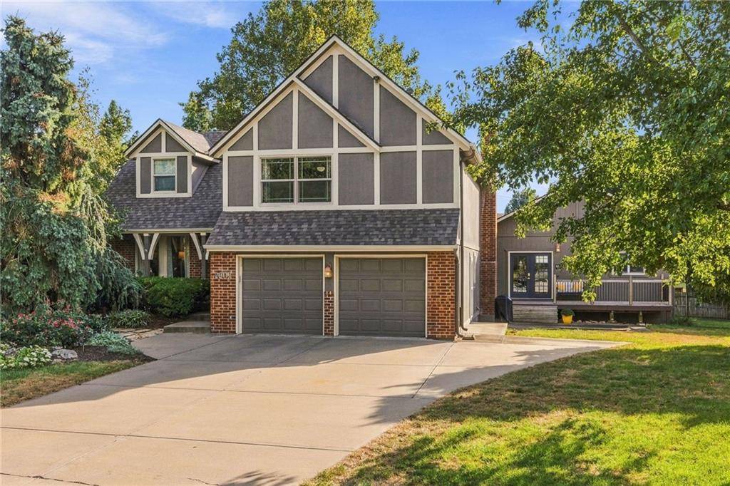 2209 S Scarborough ST, Olathe, KS 66062