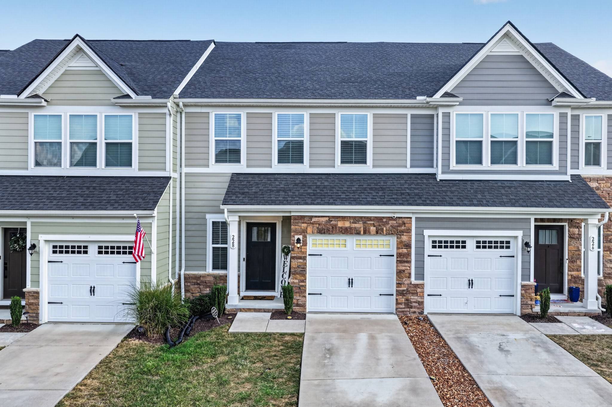 228 Pryor Dr, Gallatin, TN 37066