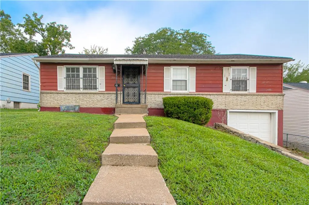 7016 Monroe AVE, Kansas City, MO 64132