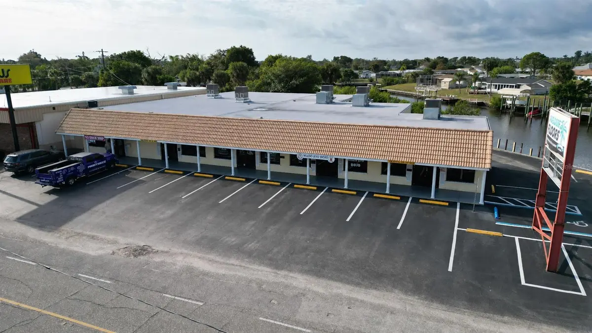 3527 TAMIAMI TRL #E, Port Charlotte, FL 33952