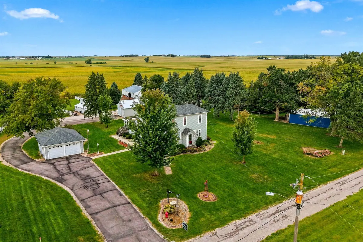 208 Quince ST, New Providence, IA 50206