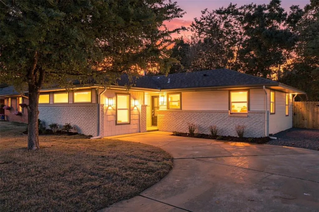 1511 Avondale DR, Norman, OK 73069