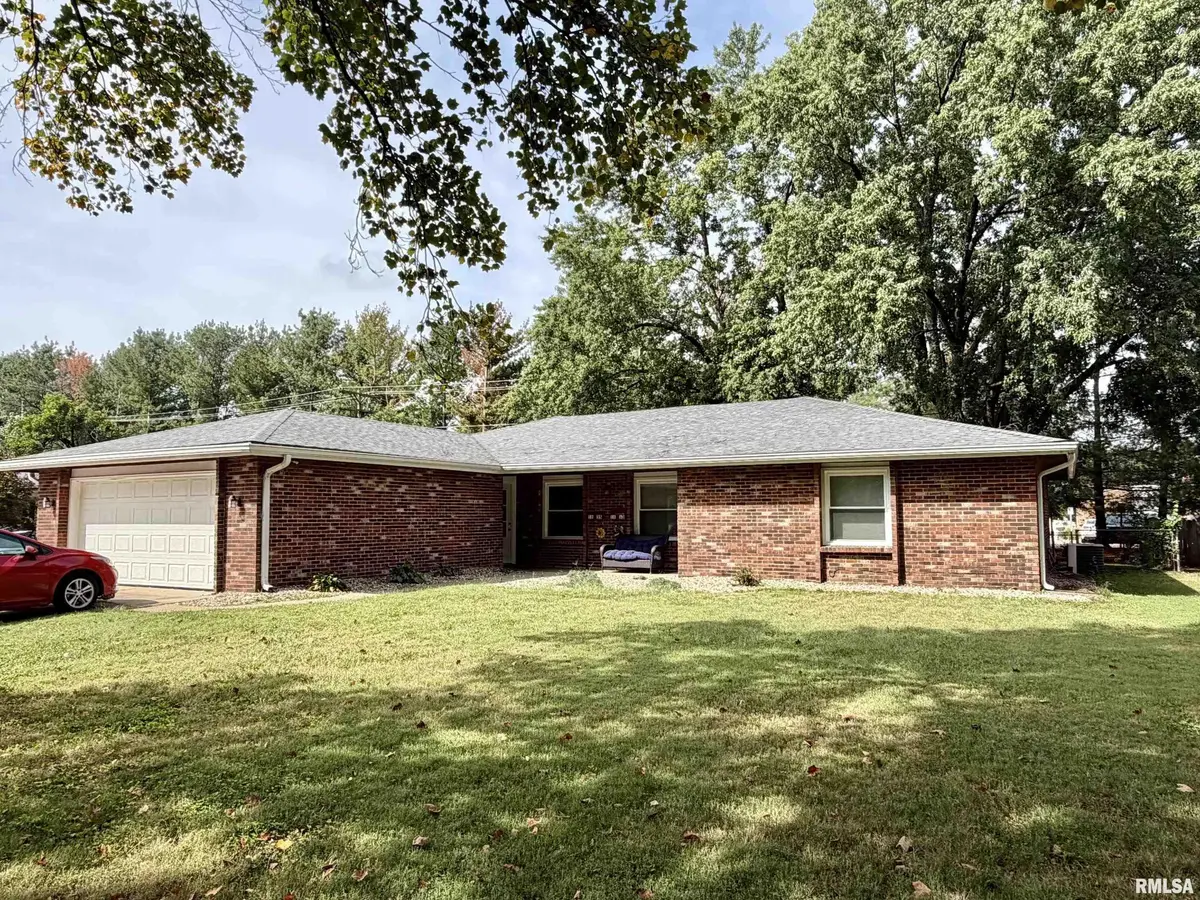 1133-1135 Interlacken RD, Springfield, IL 62704