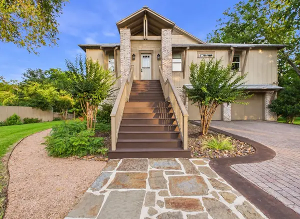 1238 Sleepy Hollow LN, New Braunfels, TX 78130