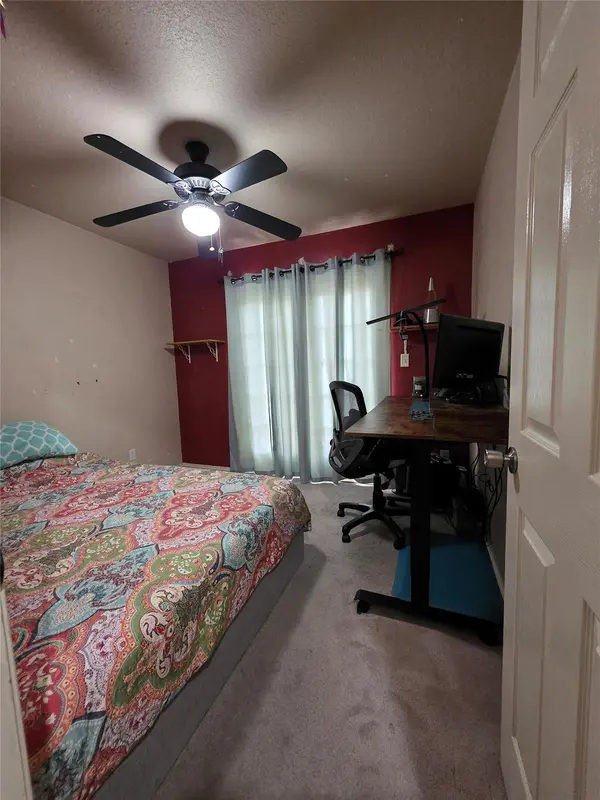 1153 Overlook WAY, San Marcos, TX 78666