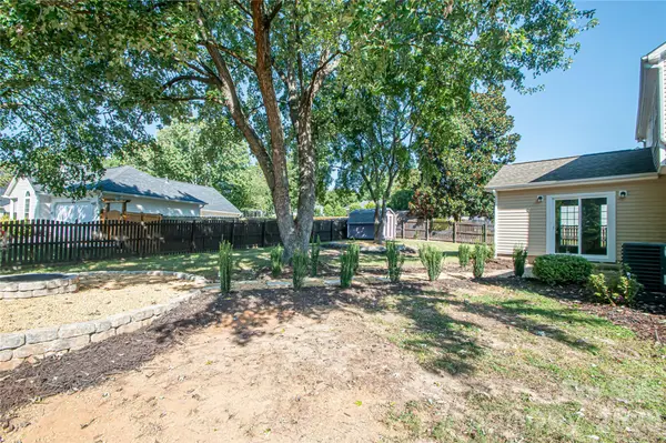 5101 Ashie AVE, Matthews, NC 28104