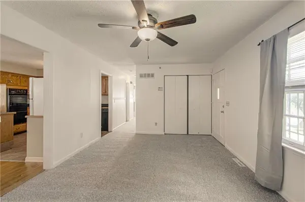 7016 Monroe AVE, Kansas City, MO 64132