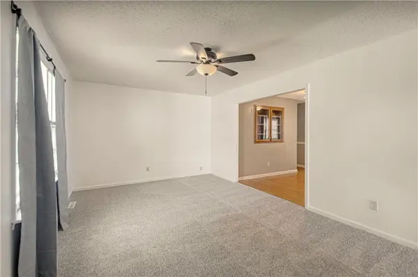 7016 Monroe AVE, Kansas City, MO 64132