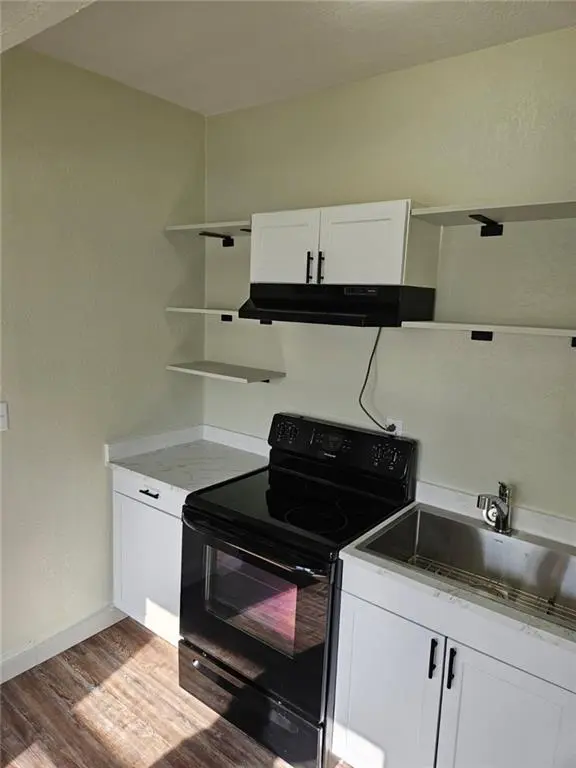435 Benton AVE, Excelsior Springs, MO 64024