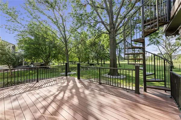 6505 W 132nd TER, Overland Park, KS 66209