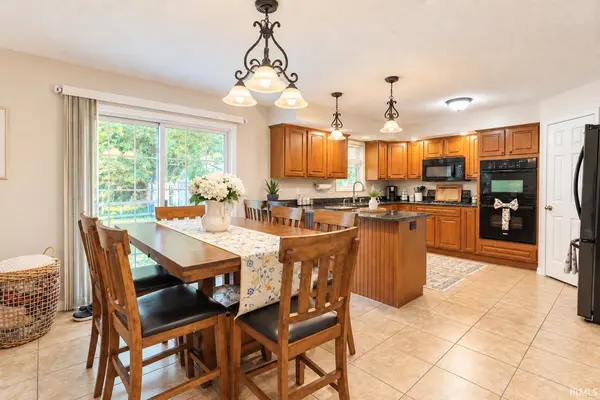15201 AJ DR, Evansville, IN 47725