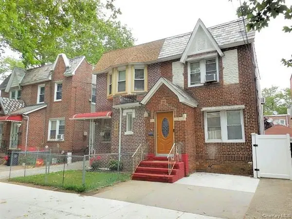 89-07 Vanderveer ST, Queens Village, NY 11427