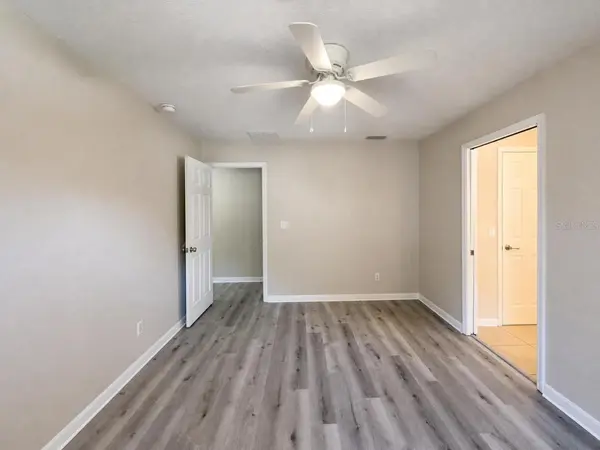 912 E CITRUS AVE, Eustis, FL 32726