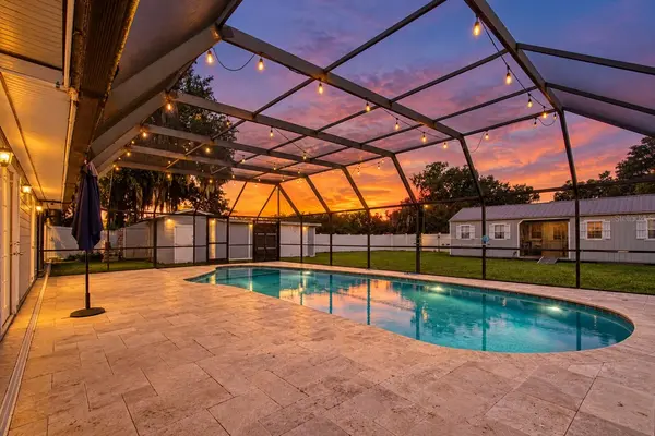 330 MOCCASIN HOLLOW RD, Lithia, FL 33547