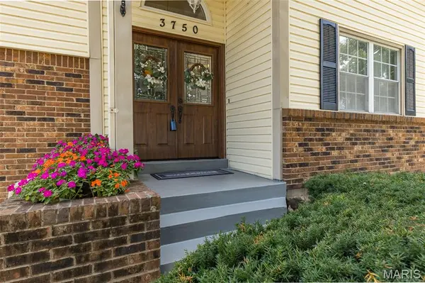 3750 Lemay Woods DR, St Louis, MO 63129