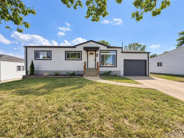 4026 Melon DR, St Louis, MO 63125