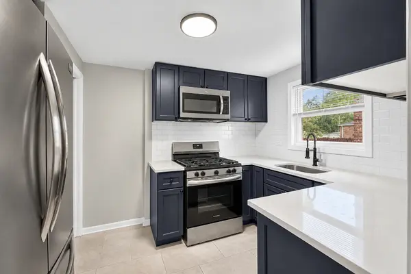 8831 S Eggleston AVE, Chicago, IL 60620
