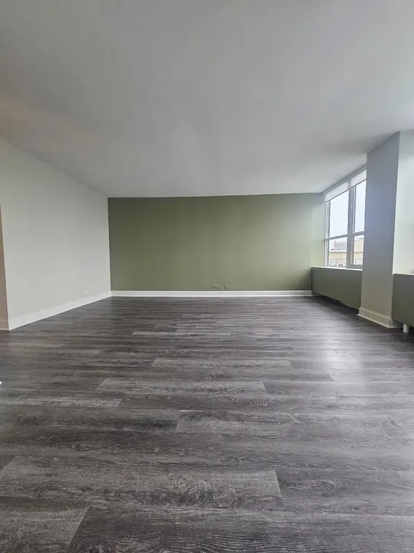 655 W Irving Park RD #2305, Chicago, IL 60613