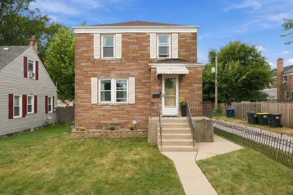 8716 S Richmond AVE, Evergreen Park, IL 60805