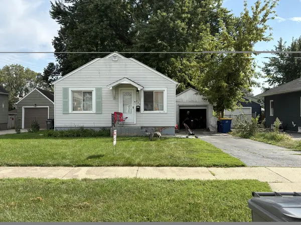 673 Ludlow AVE, Elgin, IL 60120