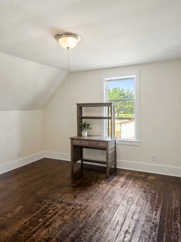 108 E Bissell ST, Tower Hill, IL 62571
