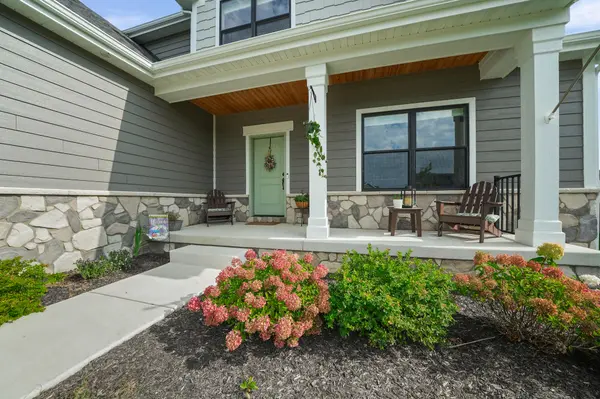 3002 Forestside LN, Valparaiso, IN 46385