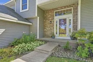 8659 Quinwood LN N, Maple Grove, MN 55369