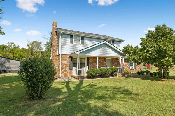 3100 Dell Dr, Hermitage, TN 37076