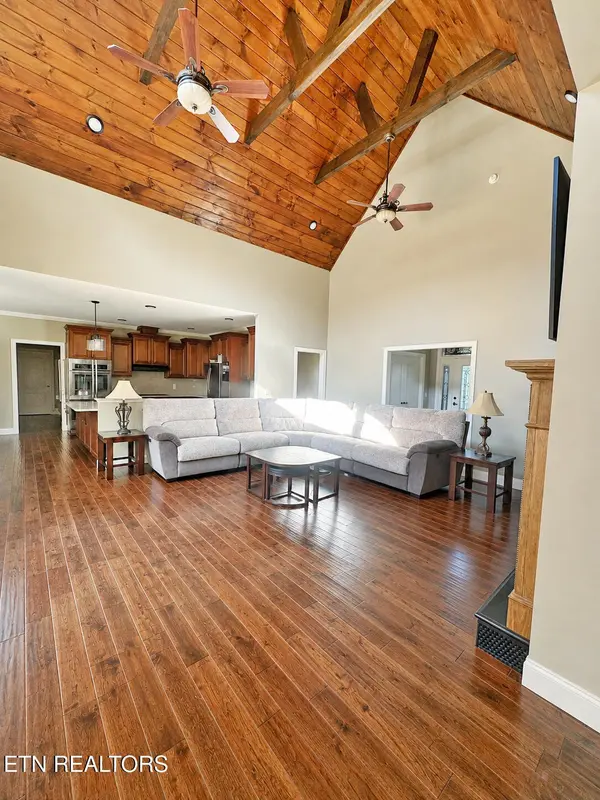332 SE Harris Rd, Old Fort, TN 37362