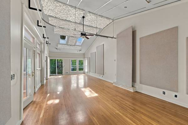 112 Harpeth Trace Ct, Nashville, TN 37221