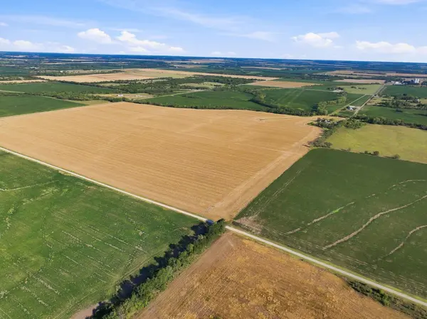Lot 4 E Prairie Creek Estates, Valley Center, KS 67147