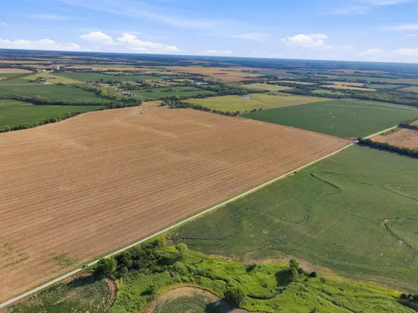 Lot 4 E Prairie Creek Estates, Valley Center, KS 67147
