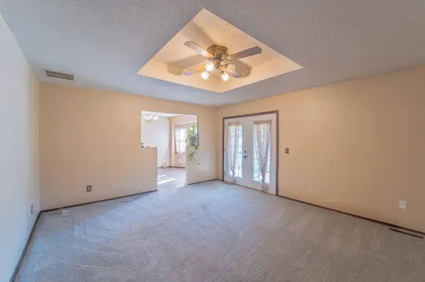 225 N Pringle AVE, Ash Grove, MO 65604