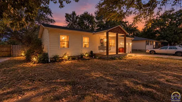 400 W 7th St, Lebo, KS 66856